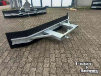 Sweeper  Erfschuif 255 cm met lepel insteek
