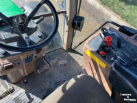 Tractor John Deere 7600 Tractor