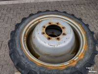 Wheels, Tyres, Rims & Dual spacers Case-IH Cultuur wielen 9.5 R32