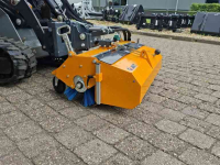 Other cleaning and sweeping machines and accessories Giant veegmachine mini 120cm