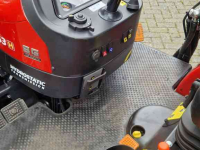Horticultural Tractors Captain D263H
