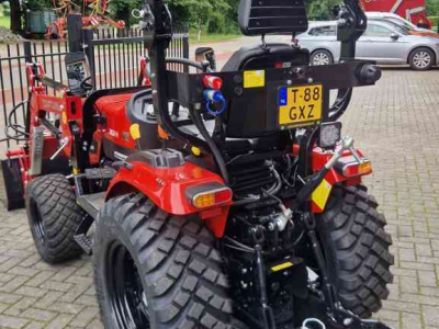 Horticultural Tractors Captain D263H