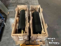 Other harvesters and accessories John Deere cracker rolls 8000 series wide body !!