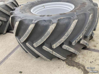 Wheels, Tyres, Rims & Dual spacers Continental 900/60R38