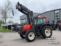 Tractor Valtra 6650 Hitech voorlader, vloeistokoppeling