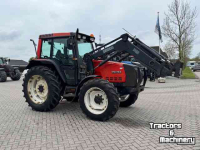 Tractor Valtra 6650 Hitech voorlader, vloeistokoppeling