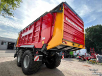 Self-loading wagon Schuitemaker Rapide 7.700 S ex demo