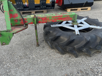 Feed sweeper wheel  Voerveeg band