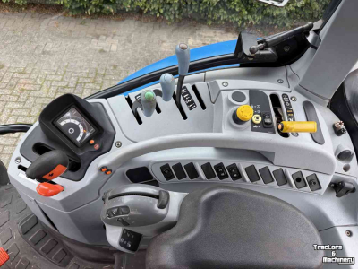 Tractor New Holland T6020
