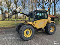 Telehandler New Holland LM410 Verreiker shovel