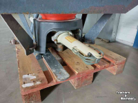 Fertilizer spreader Kubota VS220