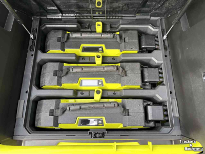 Ride-on mower  Ryobi RY72 ZTRX137