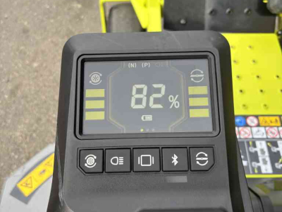 Ride-on mower  Ryobi RY72 ZTRX137