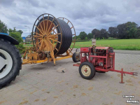 Stationary engine/pump set Emergo Haspel met Nelson sproeier en MwM motorpomp