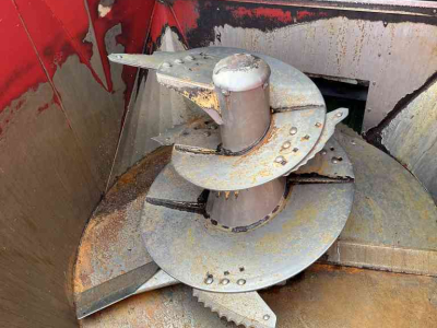 Feed mixer BVL BVL van Lengerich V-MIX 13-1LS zelfladende voermengwagen voermachines