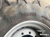 Wheels, Tyres, Rims & Dual spacers Magni 445/65R22.5