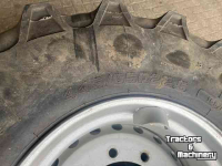 Wheels, Tyres, Rims & Dual spacers Magni 445/65R22.5