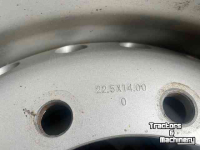 Wheels, Tyres, Rims & Dual spacers Magni 445/65R22.5