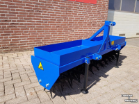 Spike roller AGM Gazonbeluchter GLB 181 referentie