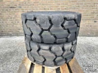 Wheels, Tyres, Rims & Dual spacers Continental 355/65R15 100%