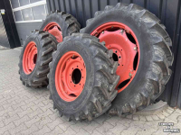 Wheels, Tyres, Rims & Dual spacers Fendt Cultuurwielen verstelbaar 340/85R24 en 13.6R38