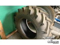 Wheels, Tyres, Rims & Dual spacers  Starco 255/75x15.3 Banden