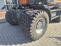 Excavator mobile Doosan Develon DX160W-5