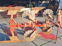 Ploughs Krone Romanus