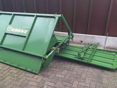 Self-loading wagon Krone AX