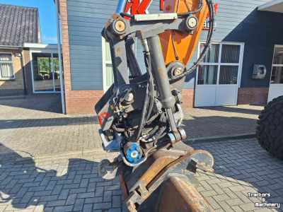 Excavator mobile Doosan Develon DX160W-5