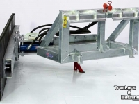 Rubber yard scraper Qmac Modulo rabot caoutchouc pour neige 180cm avec montage Schaffer