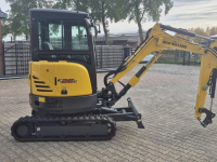 Mini-Excavator New Holland E26C