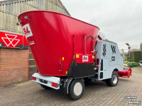 Self-propelled feed mixer BVL BVL van Lengerich V-MIX Drive Maximus Plus 17.1 LS zelfrijdende