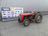 Oldtimers Massey Ferguson FE35 Tractor