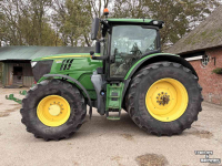 Tractor John Deere 6215R