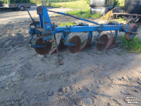 Ploughs Overum 3 schaar