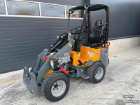 Wheelloader Giant G1200 mini shovel kniklader