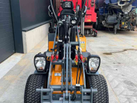 Wheelloader Giant G1200 mini shovel kniklader