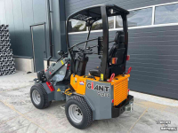 Wheelloader Giant G1200 mini shovel kniklader