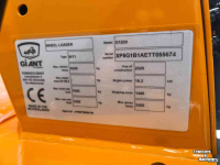 Wheelloader Giant G1200 mini shovel kniklader