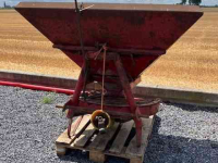 Fertilizer spreader Lely H