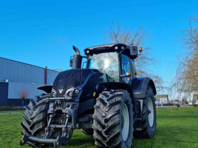 Tractor Valtra S274