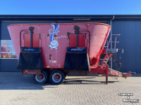 Feed mixer Peecon VMW 320 voermengwagen