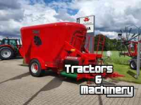 Vertical feed mixer Peecon Lowliner 24 m³