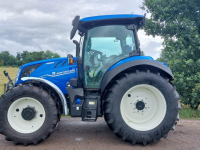Tractor New Holland 140 AutoCommand