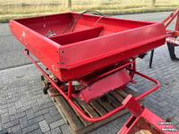 Fertilizer spreader Lely centerline + weegbok.