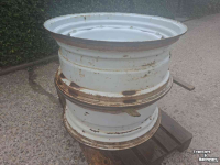 Wheels, Tyres, Rims & Dual spacers Ford 14-34 velgen origineel
