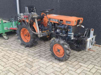 Horticultural Tractors Kubota B7000