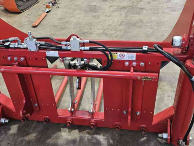 Silage block-cutter Kemp Balensnijder