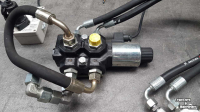 Diverse new spare-parts Tuchel Hydraulische cilinder zijverstelling